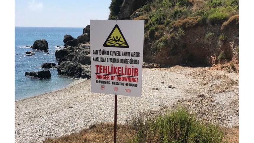 Ören’e denize girmek tehlikelidir tabelası