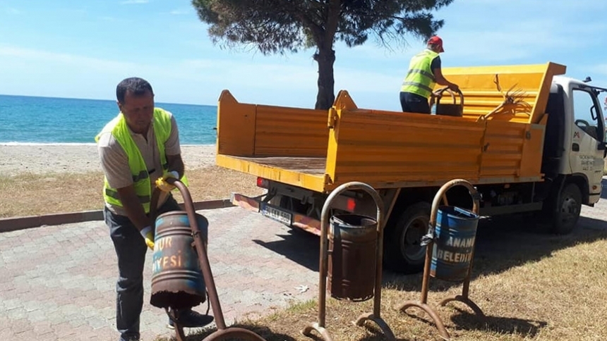 Anamur’un Sahilleri Büyükşehir’le güzelleşiyor