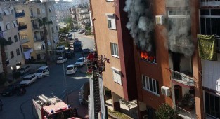 Apartmanda korkutan yangın!